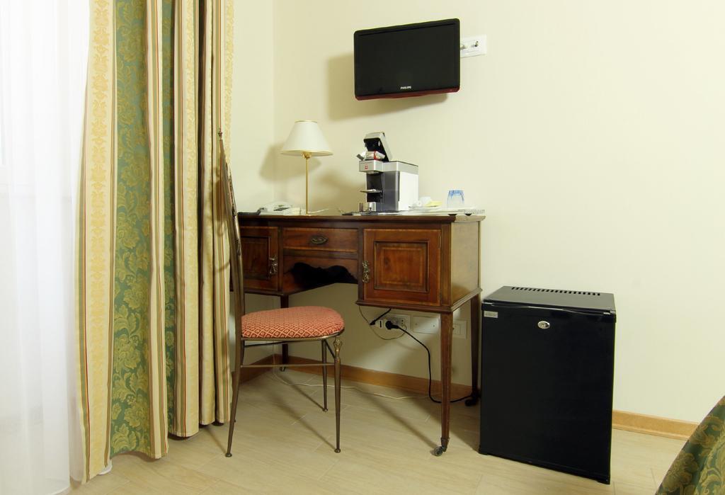 Albergo Al Viale Trieste Exterior foto